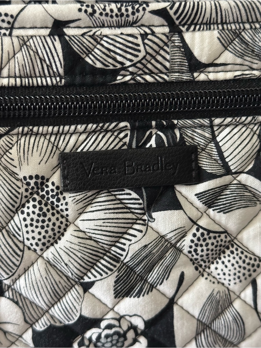Vera Bradley Tote Bag Coin Purse And Keychain Bundle NWT - Picture 3 of 10
